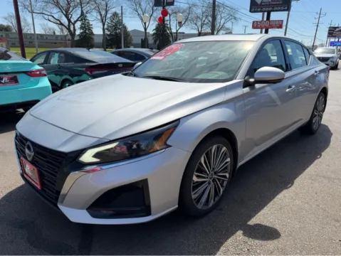 More photos of 2023 NISSAN ALTIMA 2.5 SL at Ride Time Auto Finance Broadway, IN