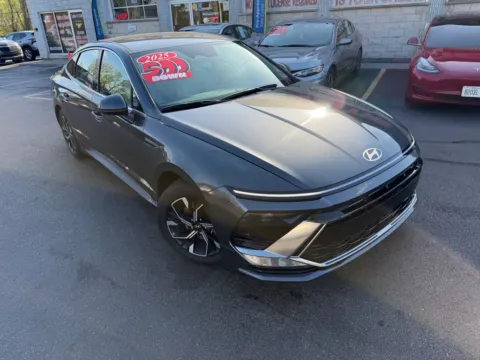 Photos of 2025 HYUNDAI SONATA SEL for sale in Merrillville, IN at Ride Time Auto Finance Broadway