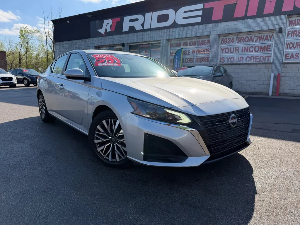Silver 2023 NISSAN ALTIMA 2.5 SV for sale in Merrillville, IN
