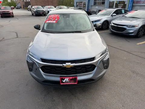 More photos of 2024 CHEVROLET TRAX LS at Ride Time Auto Finance Broadway, IN