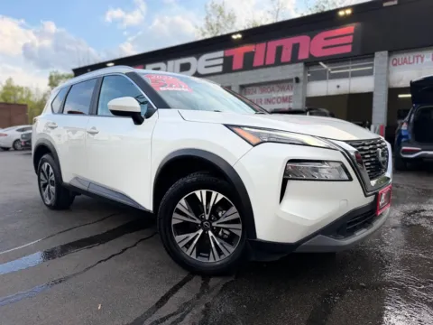 White 2023 NISSAN ROGUE SV for sale in Merrillville, IN