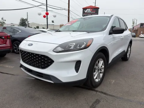 More photos of 2022 FORD ESCAPE HYBRID SE at Ride Time Auto Finance Broadway, IN