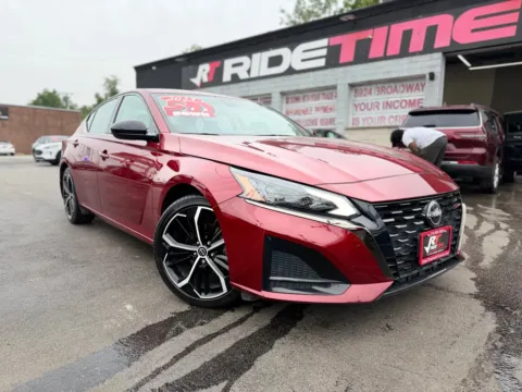 Red 2023 NISSAN ALTIMA 2.5 SR for sale in Merrillville, IN