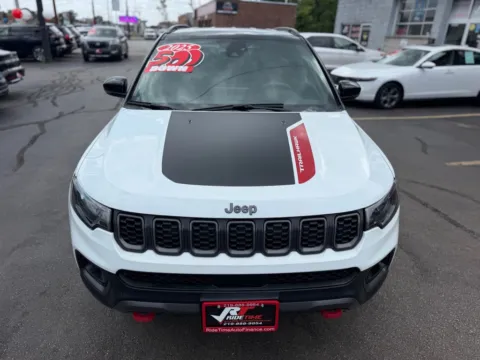 Another view of 2025 JEEP COMPASS TRAILHAWK for sale in Merrillville, IN at Ride Time Auto Finance Broadway