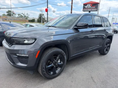 More photos of 2023 JEEP GRAND CHEROKEE LIMITED at Ride Time Auto Finance Broadway, IN