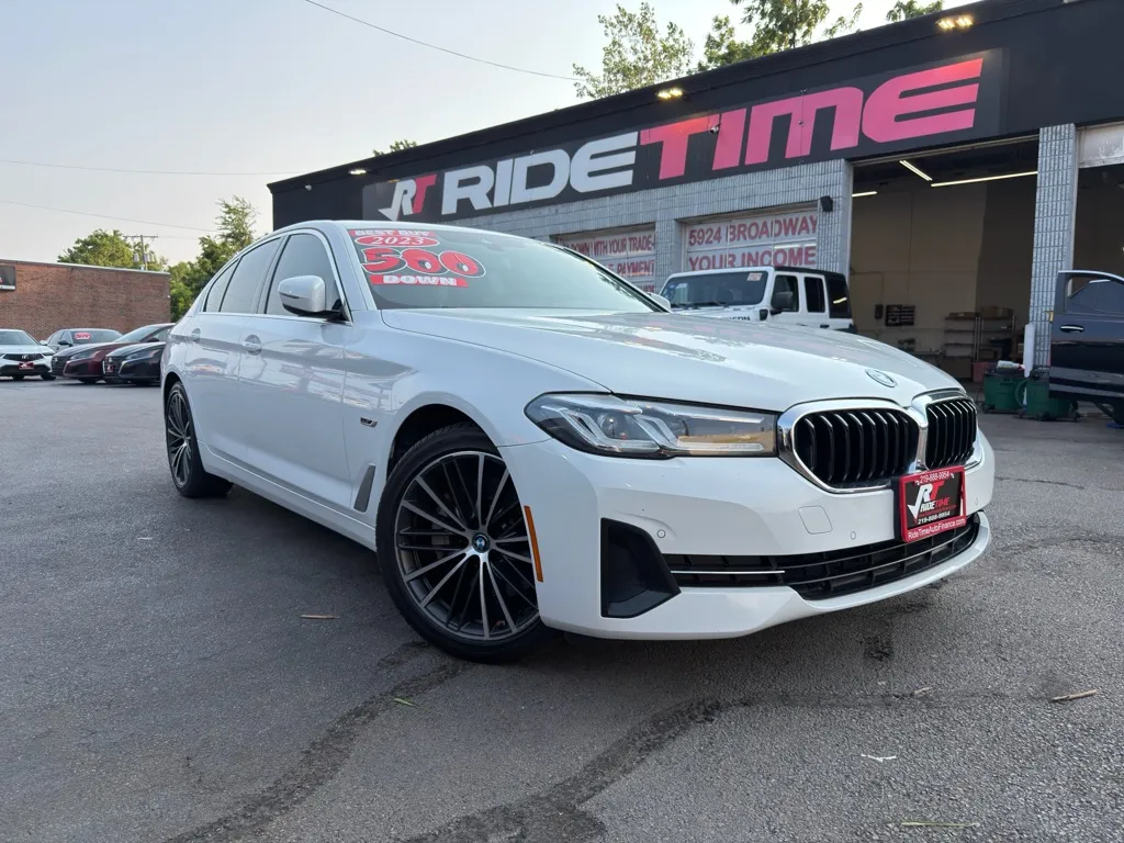 White 2023 BMW 5 SERIES 530E for sale in Merrillville, IN