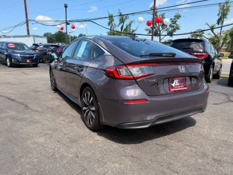 More photos of 2023 HONDA CIVIC EX-L at Ride Time Auto Finance Broadway, IN