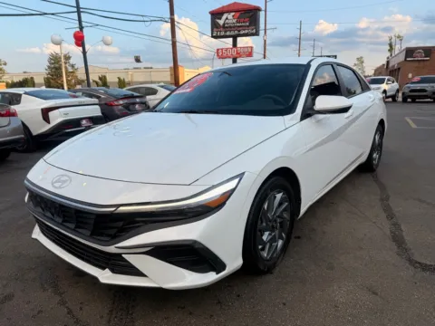 More photos of 2024 HYUNDAI ELANTRA SEL at Ride Time Auto Finance Broadway, IN