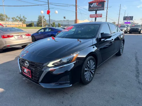 More photos of 2024 NISSAN ALTIMA 2.5 SV at Ride Time Auto Finance Broadway, IN