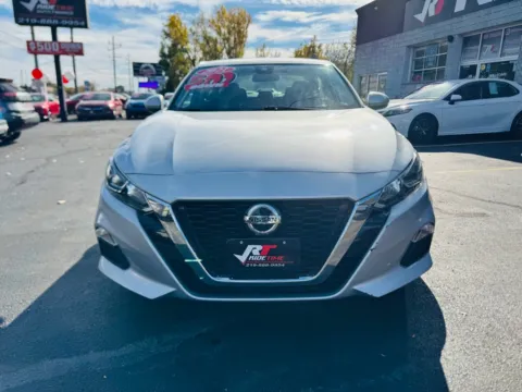 Another view of 2021 NISSAN ALTIMA 2.5 S for sale in Merrillville, IN at Ride Time Auto Finance Broadway