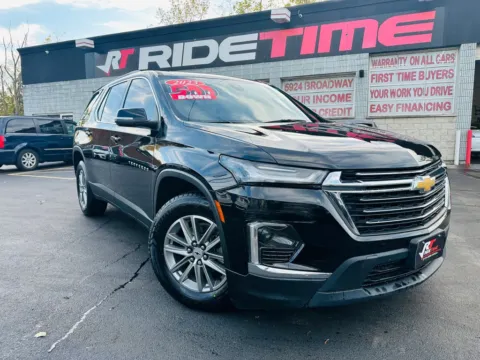 Black 2023 CHEVROLET TRAVERSE LT CLOTH for sale in Merrillville, IN