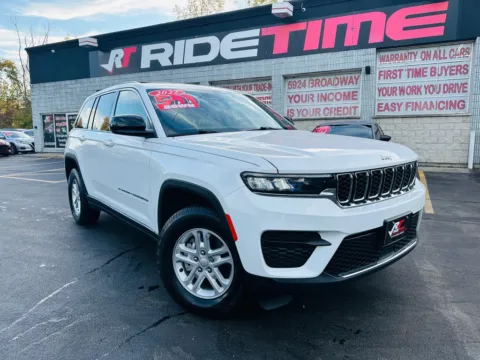 White 2022 JEEP GRAND CHEROKEE LAREDO for sale in Merrillville, IN