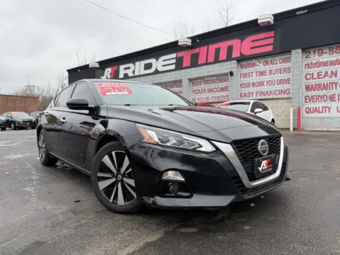 Black 2021 NISSAN ALTIMA 2.5 SL for sale in Merrillville, IN