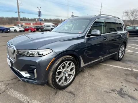 More photos of 2022 BMW X7 XDRIVE40I at Pro Auto Finance, IN