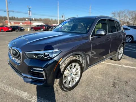 More photos of 2020 BMW X5 SDRIVE40I at Pro Auto Finance, IN