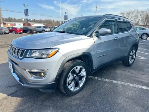 More photos of 2021 JEEP COMPASS LIMITED at Pro Auto Finance, IN