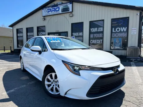 White 2023 TOYOTA COROLLA LE for sale in Crown Point, IN