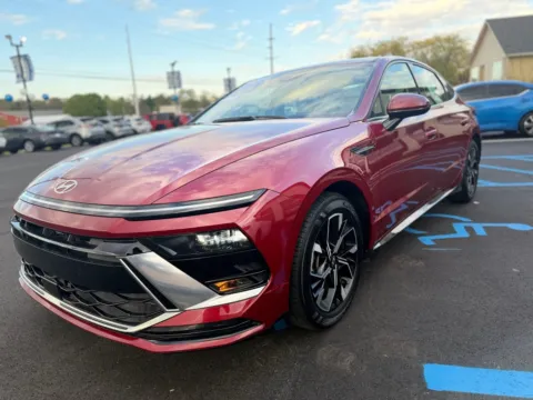 More photos of 2025 HYUNDAI SONATA SEL at Pro Auto Finance, IN