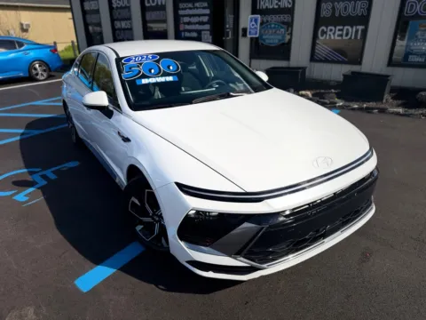 Photos of 2025 HYUNDAI SONATA SEL for sale in Crown Point, IN at Pro Auto Finance