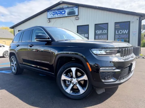Black 2022 JEEP GRAND CHEROKEE 4XE for sale in Crown Point, IN