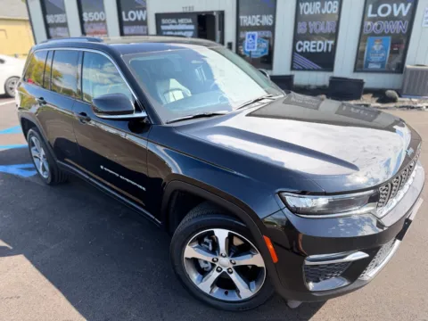 Photos of 2022 JEEP GRAND CHEROKEE 4XE for sale in Crown Point, IN at Pro Auto Finance