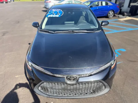 More photos of 2022 TOYOTA COROLLA LE at Pro Auto Finance, IN