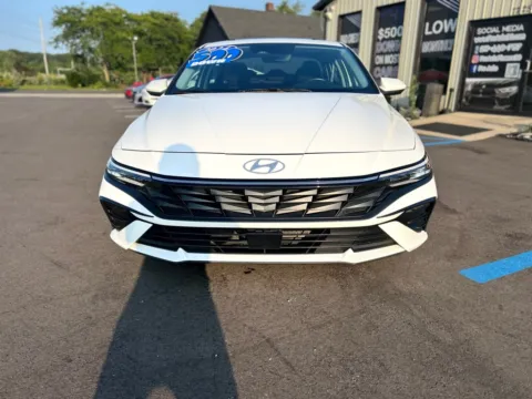 Another view of 2024 HYUNDAI ELANTRA SEL for sale in Crown Point, IN at Pro Auto Finance