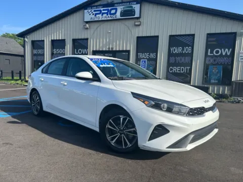 White 2024 KIA FORTE LXS for sale in Crown Point, IN