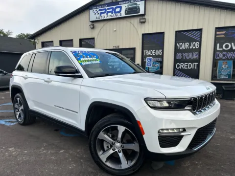White 2023 JEEP GRAND CHEROKEE 30TH ANNIVERSARY 4XE for sale in Crown Point, IN