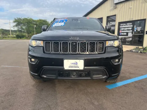 Another view of 2021 JEEP GRAND CHEROKEE 80TH ANNIVERSARY EDITION for sale in Crown Point, IN at Pro Auto Finance