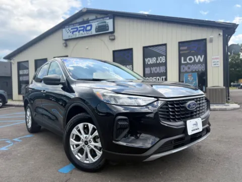 Black 2023 FORD ESCAPE ACTIVE for sale in Crown Point, IN