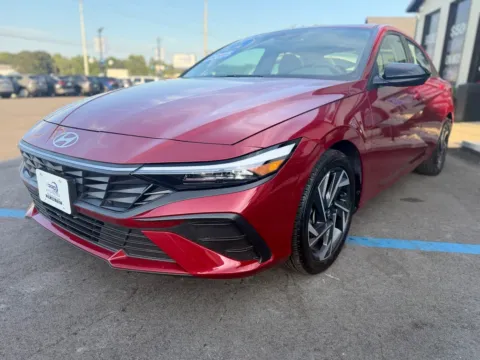 More photos of 2025 HYUNDAI ELANTRA SEL SPORT at Pro Auto Finance, IN