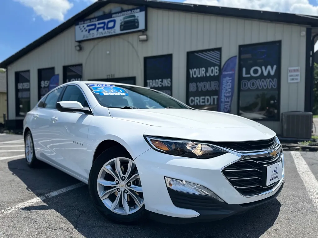 White 2019 CHEVROLET MALIBU HYBRID for sale in Crown Point, IN