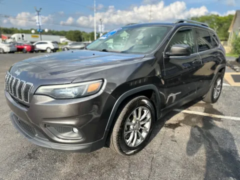 More photos of 2021 JEEP CHEROKEE LATITUDE LUX at Pro Auto Finance, IN