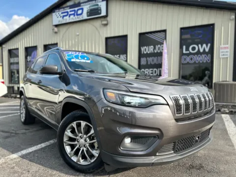 Gray 2021 JEEP CHEROKEE LATITUDE LUX for sale in Crown Point, IN
