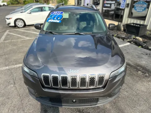 More photos of 2021 JEEP CHEROKEE LATITUDE LUX at Pro Auto Finance, IN