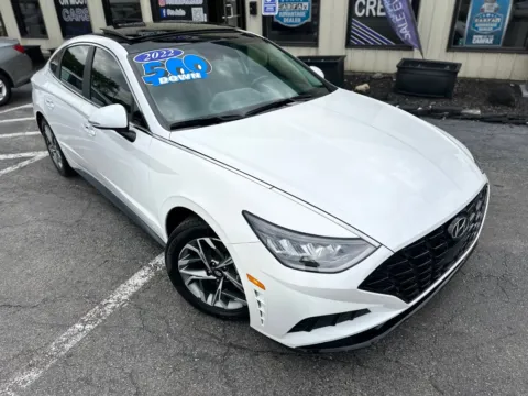 Photos of 2022 HYUNDAI SONATA SEL for sale in Crown Point, IN at Pro Auto Finance