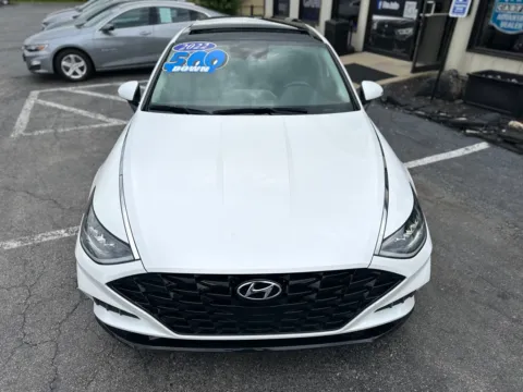 More photos of 2022 HYUNDAI SONATA SEL at Pro Auto Finance, IN