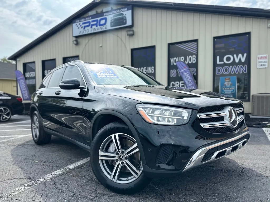 Black 2021 MERCEDES-BENZ GLC 300 for sale in Crown Point, IN