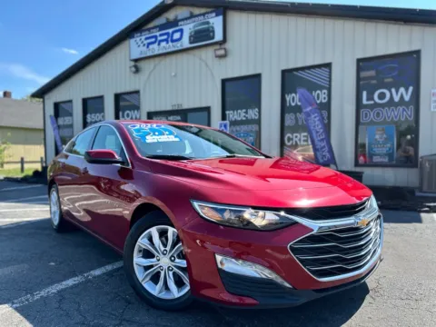 Red 2024 CHEVROLET MALIBU LT for sale in Crown Point, IN