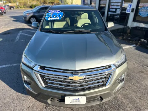 More photos of 2022 CHEVROLET TRAVERSE LT CLOTH at Pro Auto Finance, IN