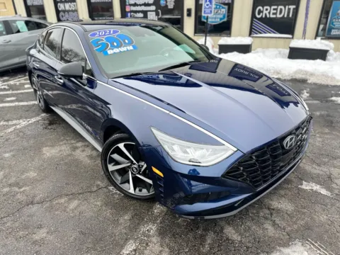 Photos of 2021 HYUNDAI SONATA SEL PLUS for sale in Crown Point, IN at Pro Auto Finance