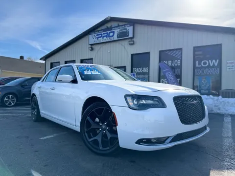 White 2023 CHRYSLER 300 S V6 for sale in Crown Point, IN