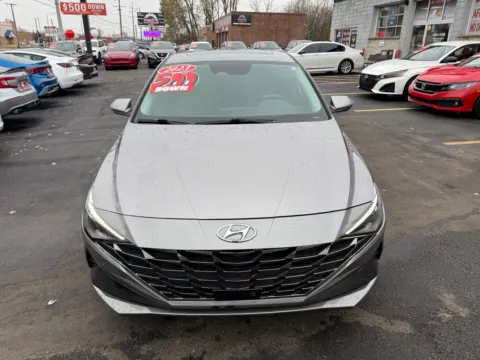 More photos of 2023 HYUNDAI ELANTRA HYBRID LIMITED at Ride Time Auto Finance Broadway, IN