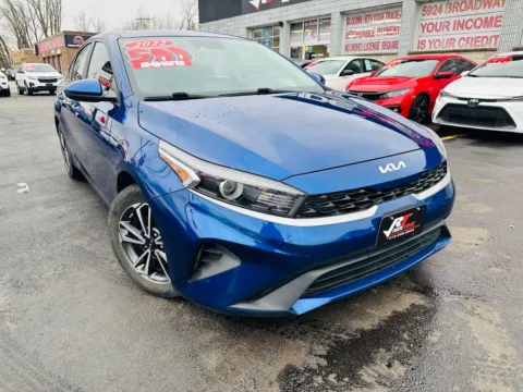 Blue 2022 KIA FORTE LXS for sale in Merrillville, IN