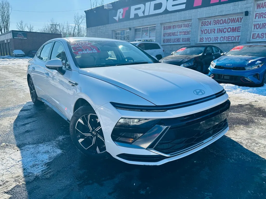 2025 HYUNDAI SONATA SEL for sale in Merrillville, IN