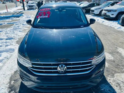More photos of 2022 VOLKSWAGEN TIGUAN SE 4MOTION at Ride Time Auto Finance Broadway, IN