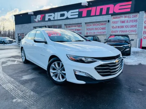 White 2024 CHEVROLET MALIBU LT for sale in Merrillville, IN