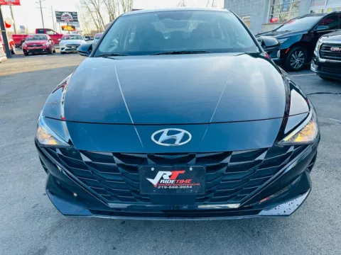 More photos of 2023 HYUNDAI ELANTRA SEL at Ride Time Auto Finance Broadway, IN