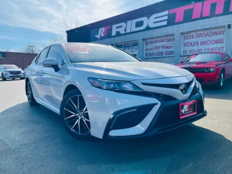 Gray 2023 TOYOTA CAMRY SE for sale in Merrillville, IN